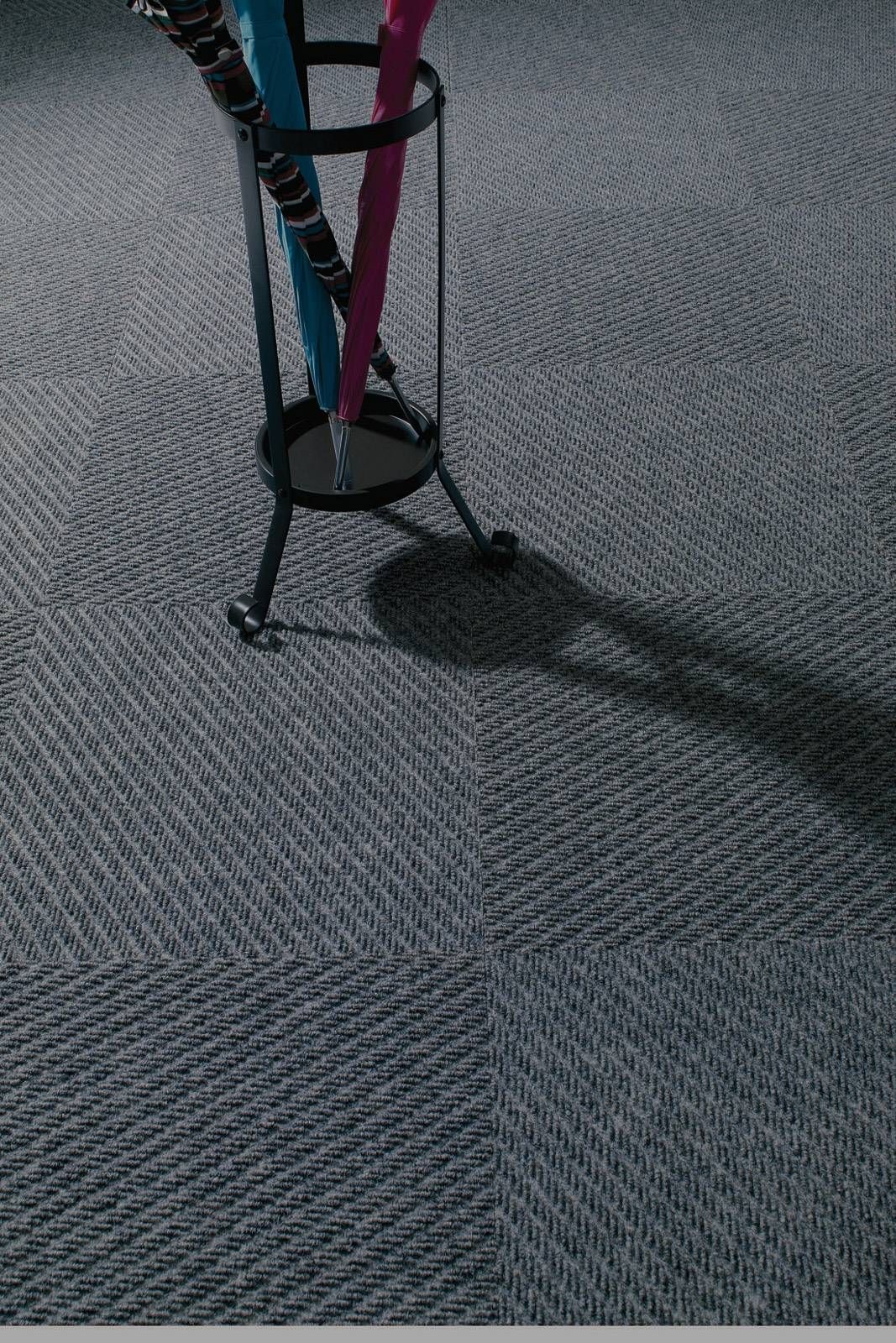 Heckmondwike Dreadnought Entrance Carpet Tile Anthracite 50 X 50 cm