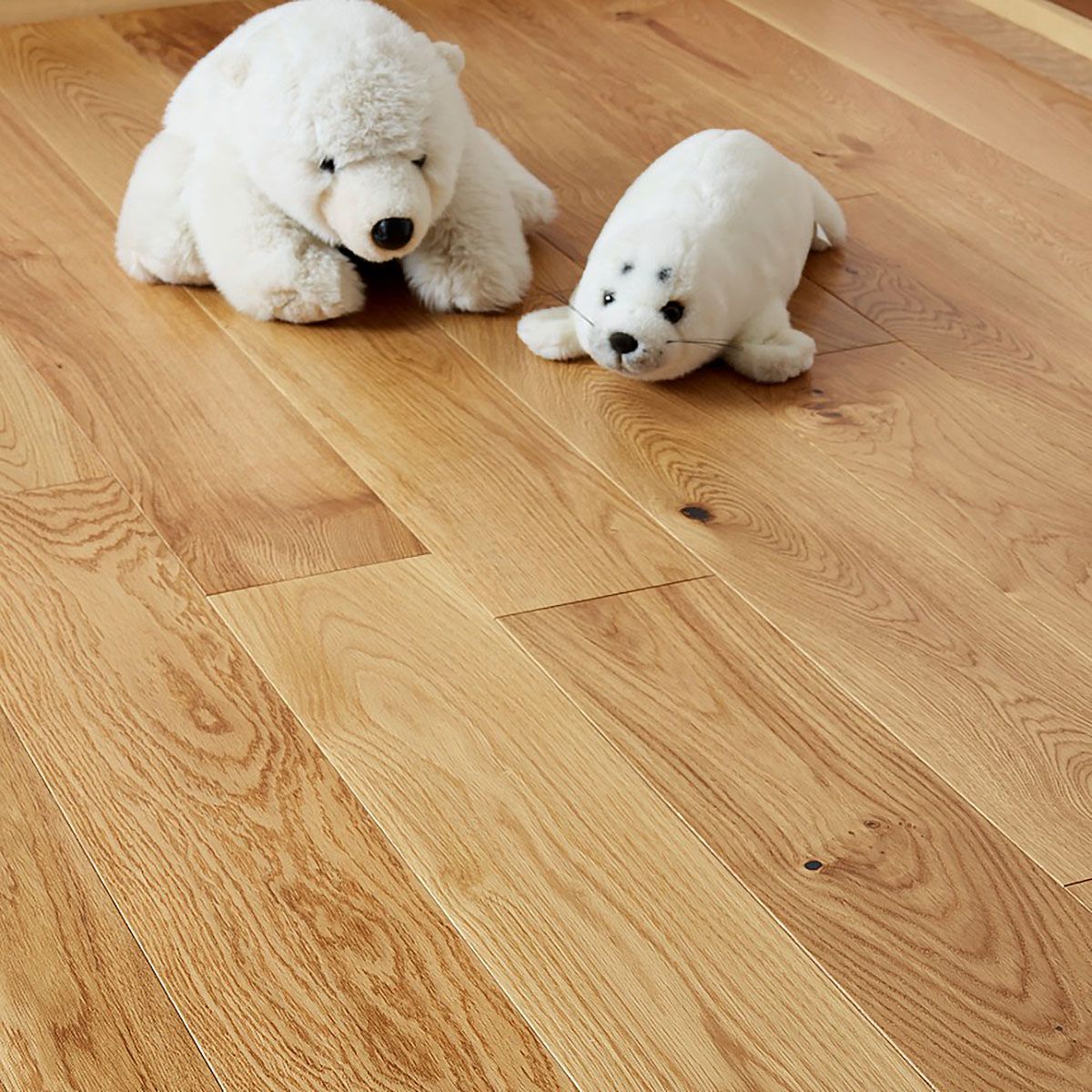 Flooring Hut Burleigh Blossom Satin Lacquered French Oak 18/4 150mm 400-1500mm Engineered Wood