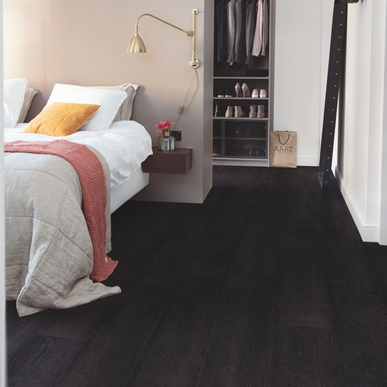 Painted Oak Black SIG4755
