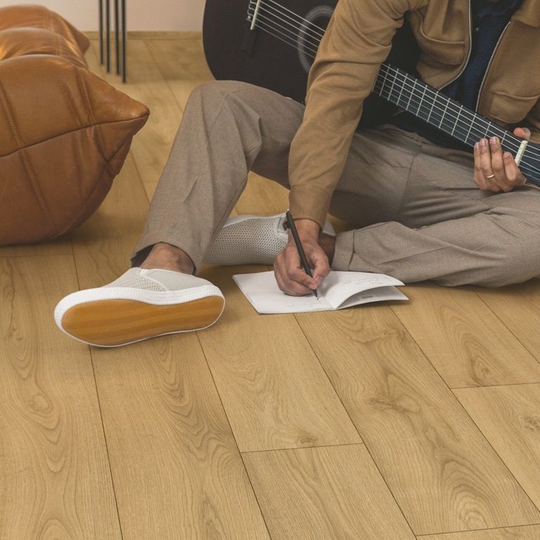 Medium Brown Teak CLM5803