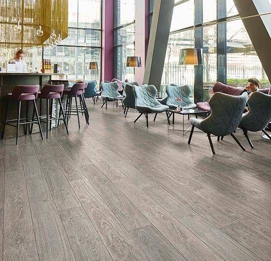 Forbo Safety Surestep Wood Grey Oak 18832