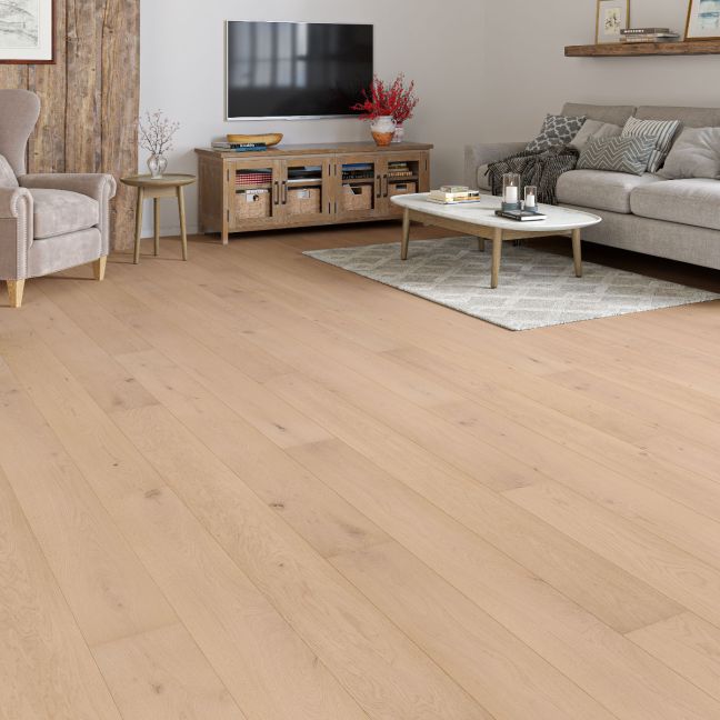Flooring Hut Burleigh Wood 190 x 14/3mm Full Planks Invisible Smooth Oiled Rustic Oak T&G