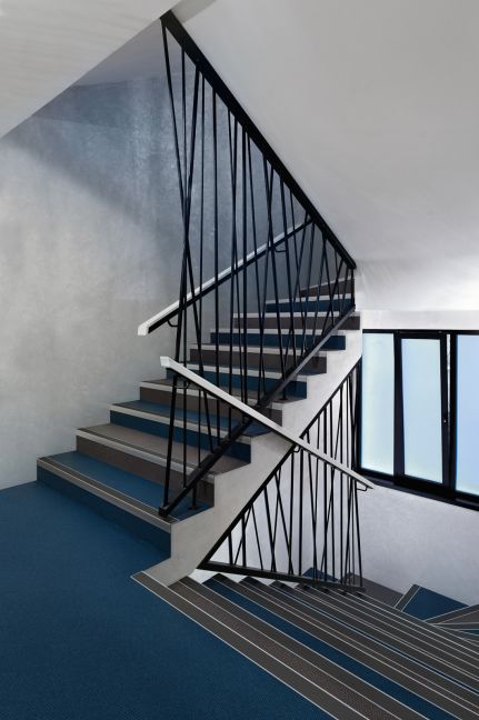 Heckmondwike Hobnail Carpet Tile Pacific Blue 50 X 50 cm Heckmondwike Hobnail Carpet Tile Pacific Blue 50 X 50 cm